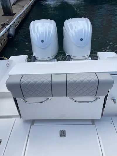  Yacht Photos Pics 2025 Pursuit 288 S - Image 17