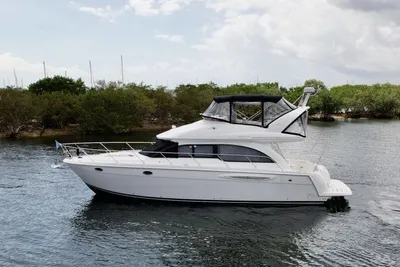 2006 Meridian 411 Sedan