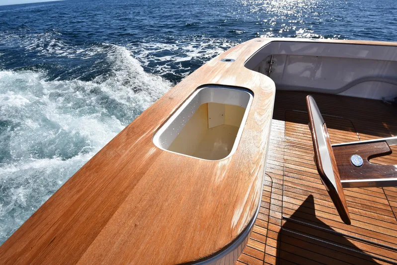 Bella Betty Yacht Photos Pics 