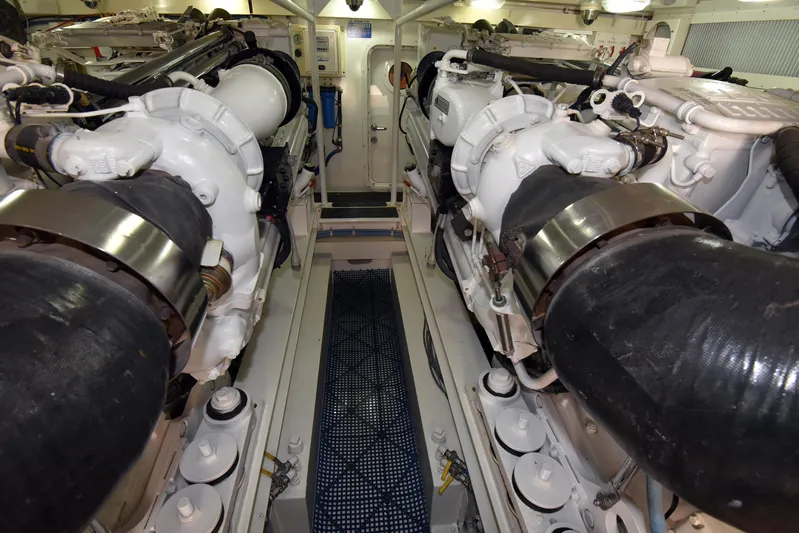 Bella Betty Yacht Photos Pics 