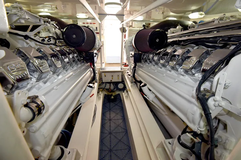 Bella Betty Yacht Photos Pics 