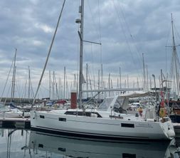 2017 Beneteau Oceanis 41.1