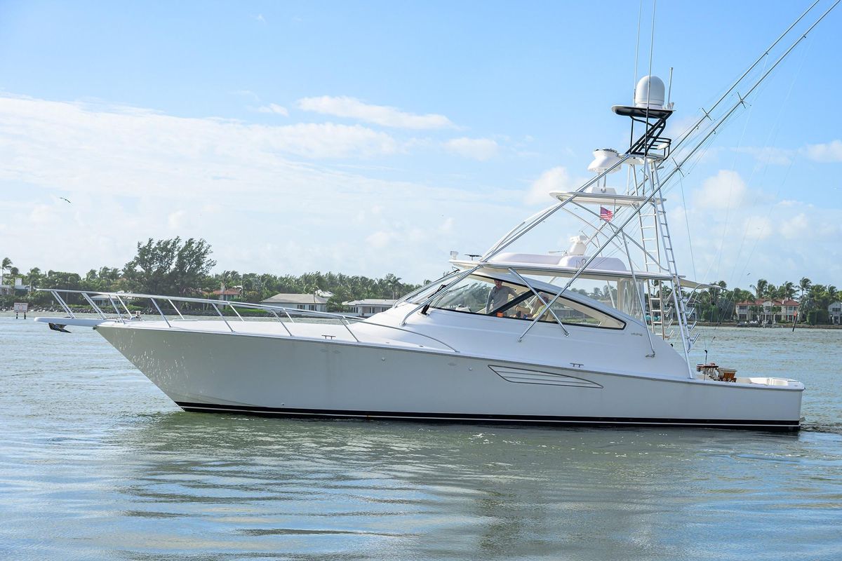 2015 Viking 52 