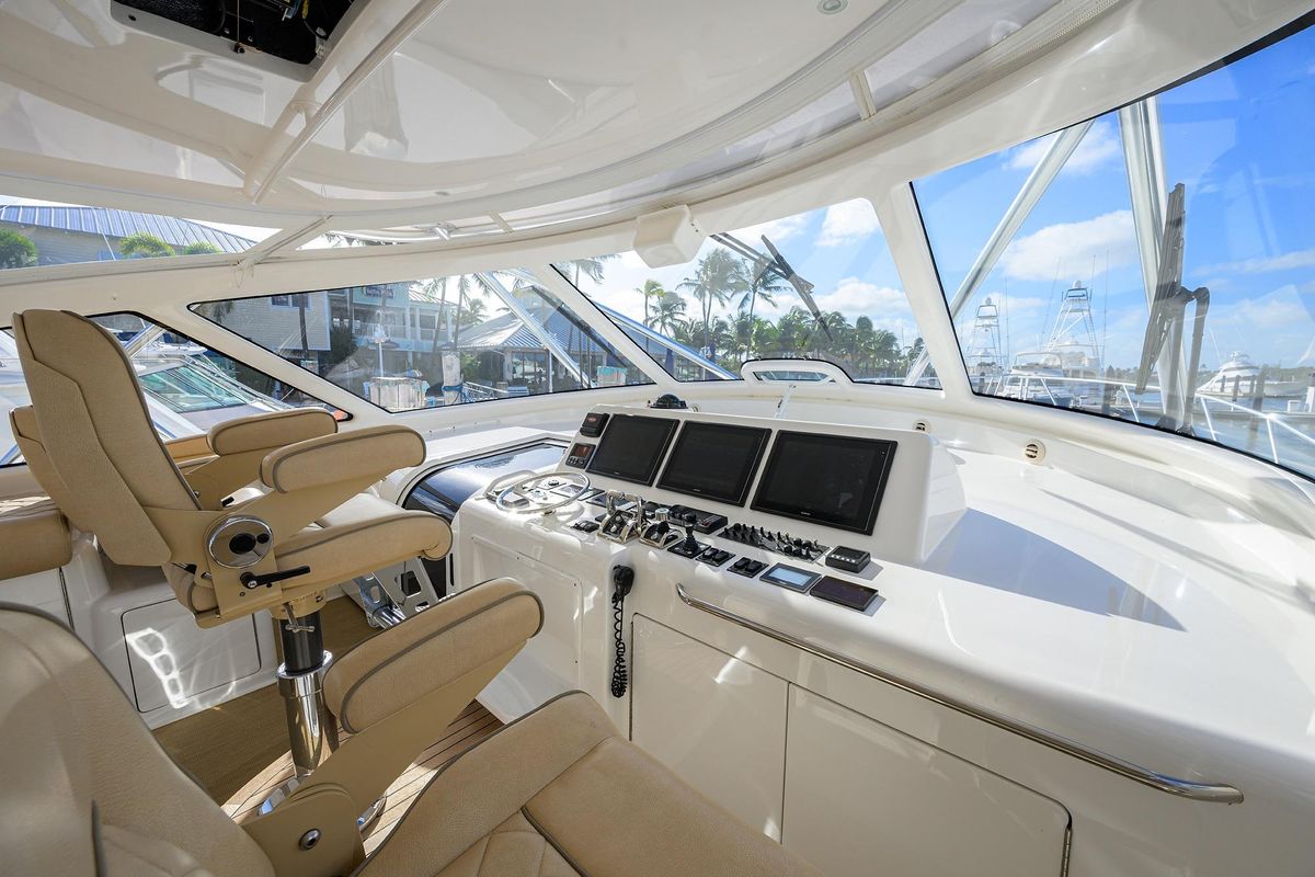 2015 Viking 52 