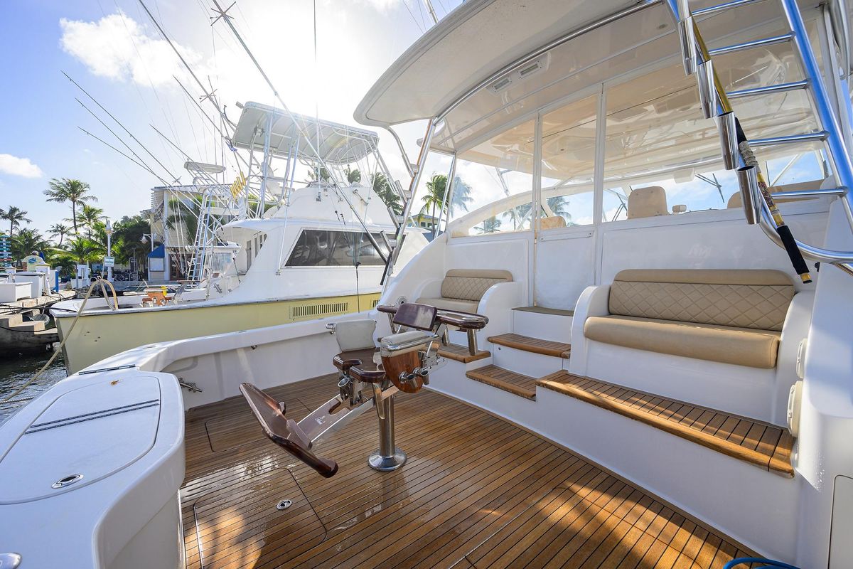 2015 Viking 52 