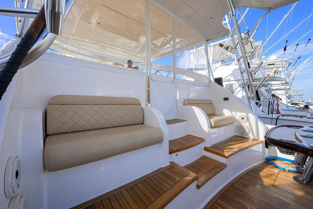 2015 Viking 52 