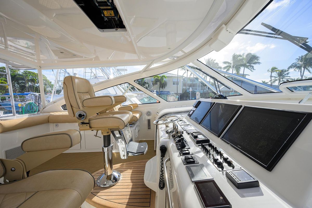 2015 Viking 52 