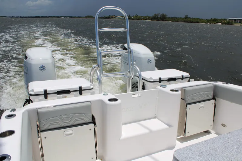  Yacht Photos Pics 2023 Twin Vee - Aft/Engines