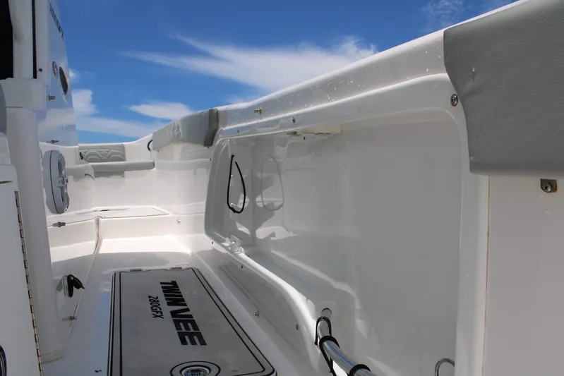  Yacht Photos Pics 2023 Twin Vee - stbd