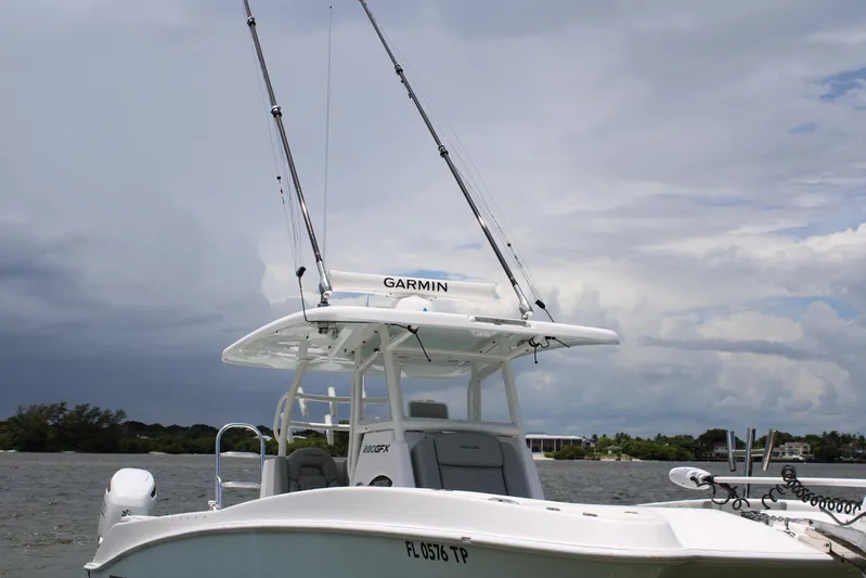  Yacht Photos Pics 2023 Twin Vee - Exterior profile/Outriggers