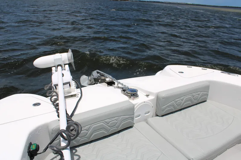  Yacht Photos Pics 2023 Twin Vee - Bow