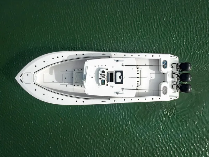  Yacht Photos Pics Aerial view of a 2020 SeaHunter 35 Tournament boat on water.