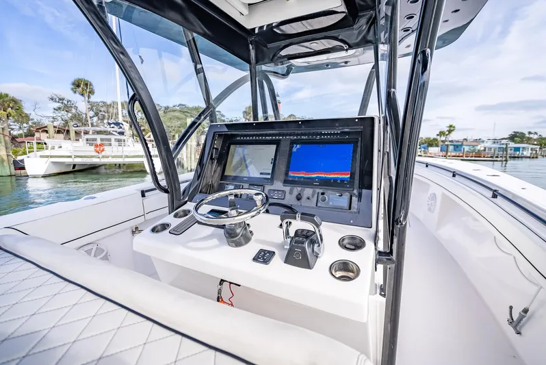  Yacht Photos Pics 2020 SeaHunter 35 Tournament boat helm with advanced navigation system.