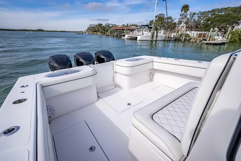  Yacht Photos Pics 2020 SeaHunter 35 Tournament boat with spacious deck and twin outboard motors.