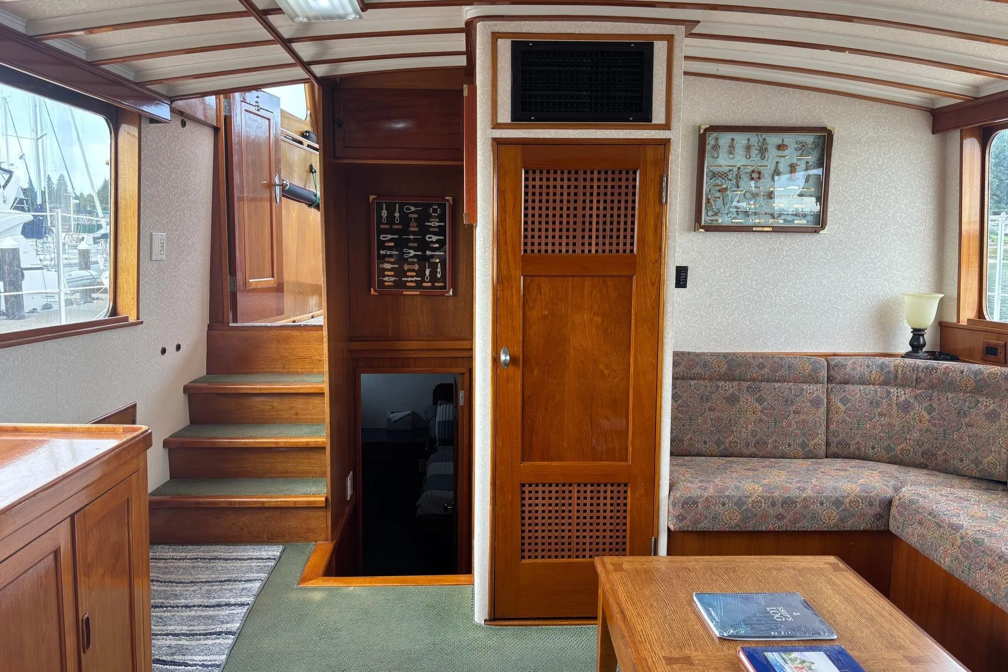 Trumpy 62 - Looking Aft