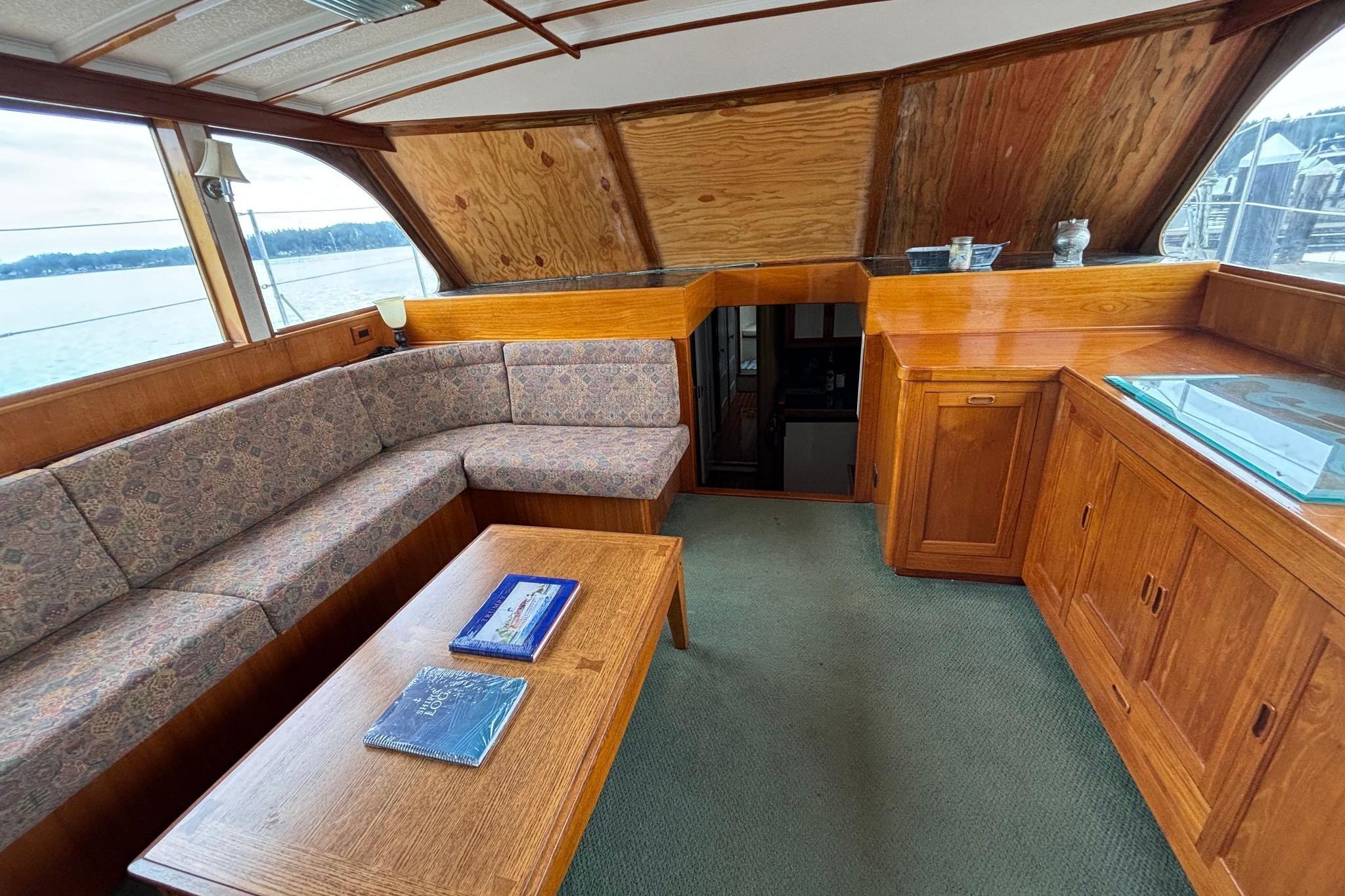 Trumpy 62 - Looking Forward