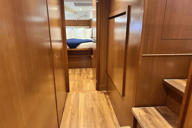 Packer Fan Yacht Photos Pics 