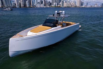 Yacht