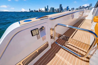 Yacht