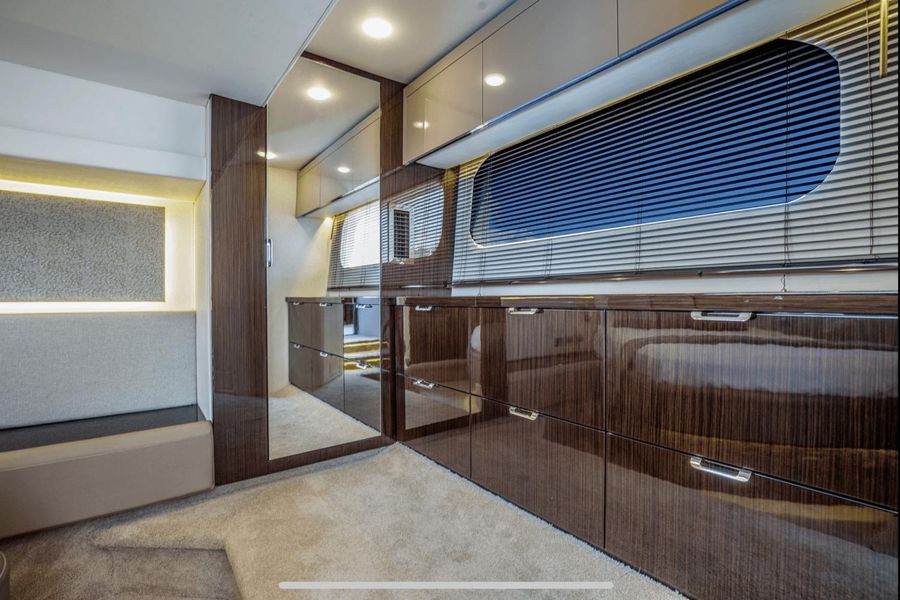 2019 Sea Ray 52 Sundancer