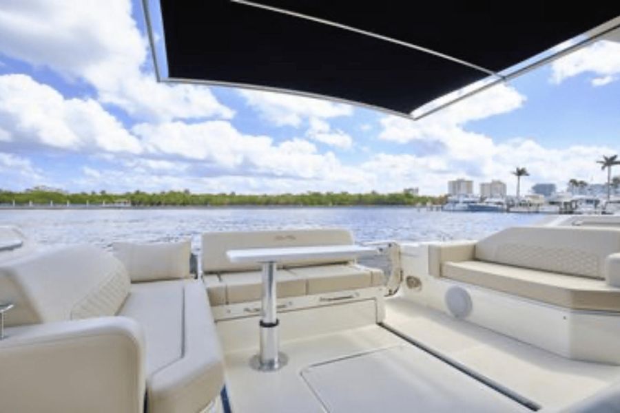 2019 Sea Ray 52 Sundancer