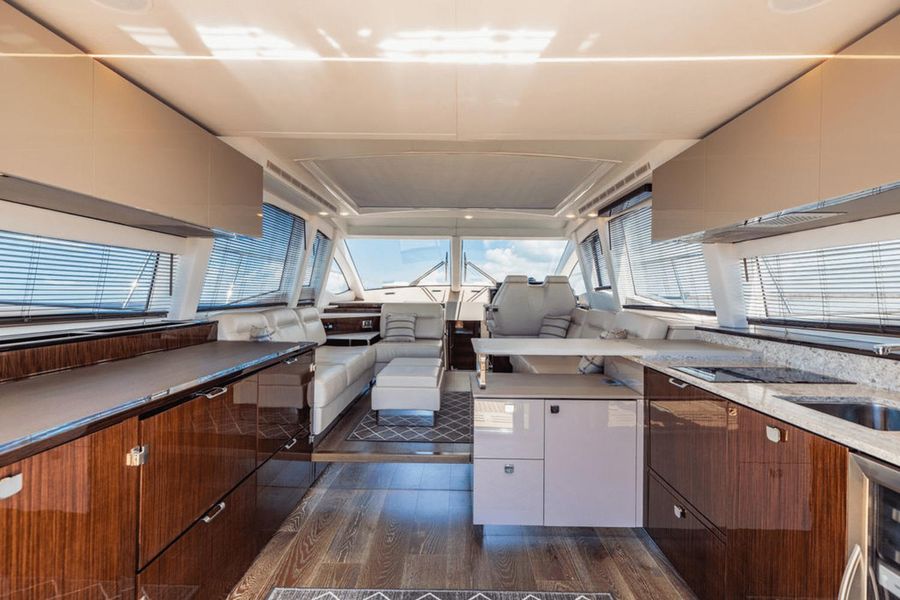 2019 Sea Ray 52 Sundancer