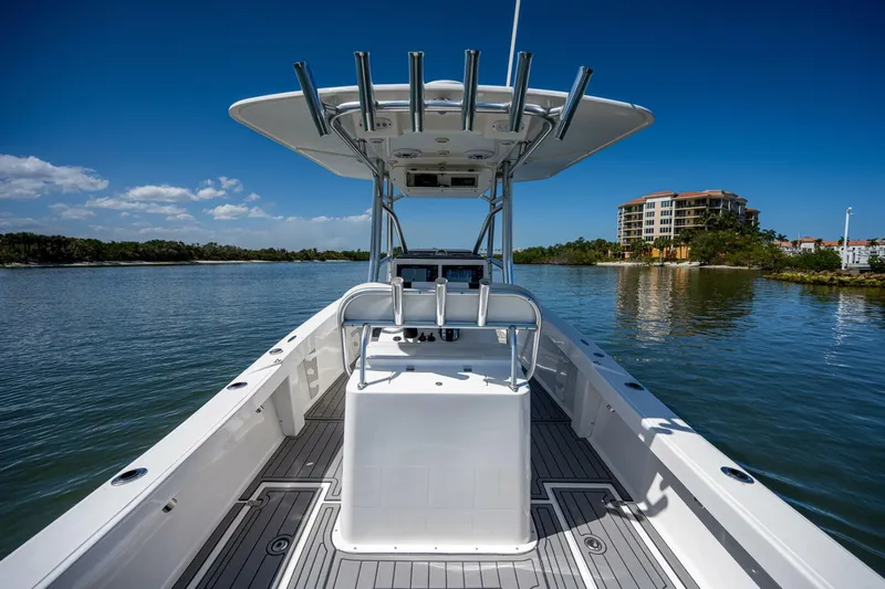 Knotty Hooker Yacht Photos Pics 