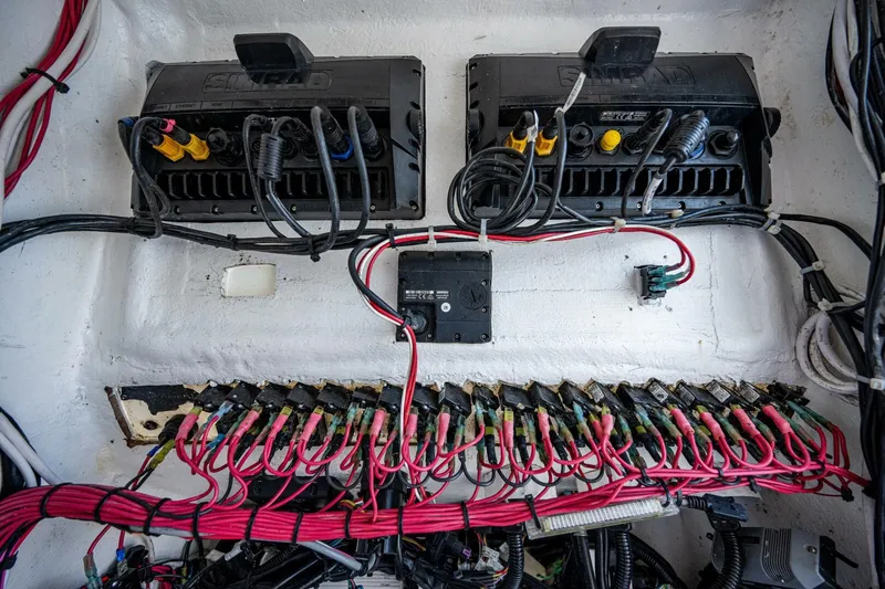 Knotty Hooker Yacht Photos Pics 