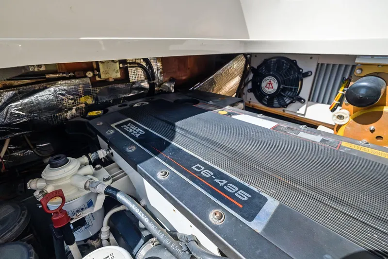 Capri Yacht Photos Pics Engine compartment of 2008 Hinckley Talaria 38R Convertible with Volvo Penta D6-435 engine.