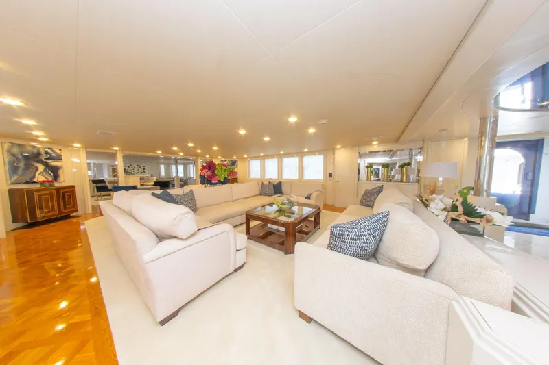 High Occupancy Yacht Photos Pics 