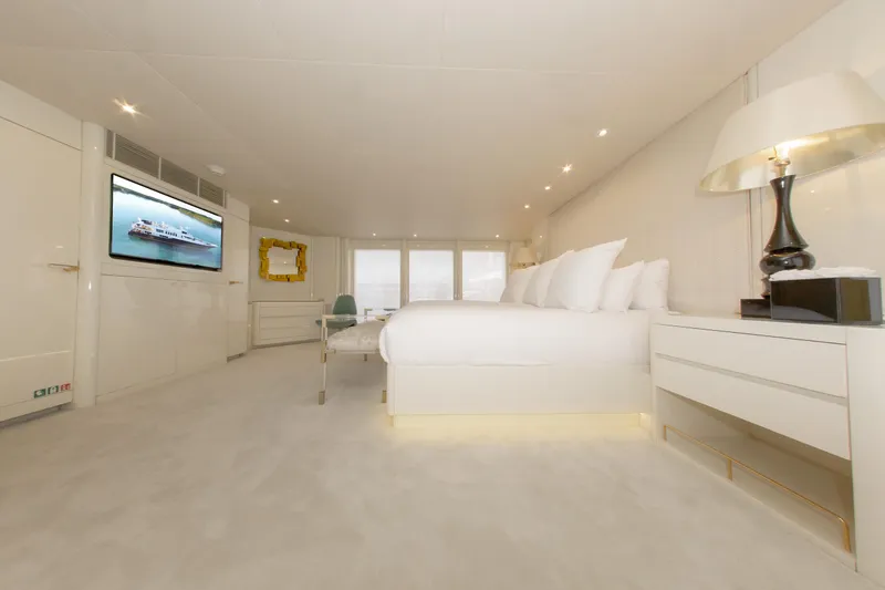 High Occupancy Yacht Photos Pics 