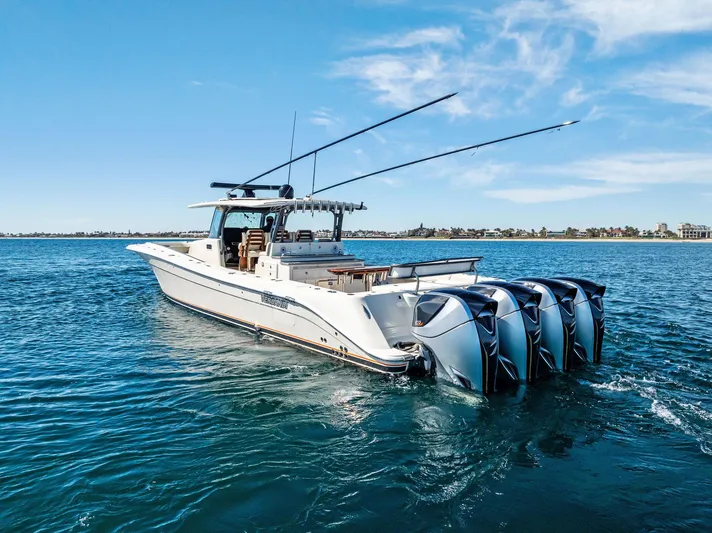Verdandi Yacht Photos Pics 2018 HCB 53 Sue&ntilde;os boat with four engines on open water.