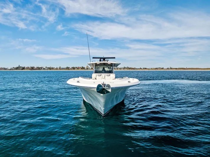 Verdandi Yacht Photos Pics HCB 53 Sue&ntilde;os 2018 boat on open water under clear blue sky.