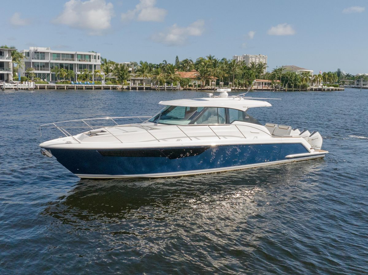 2021 Tiara Yachts 43 
