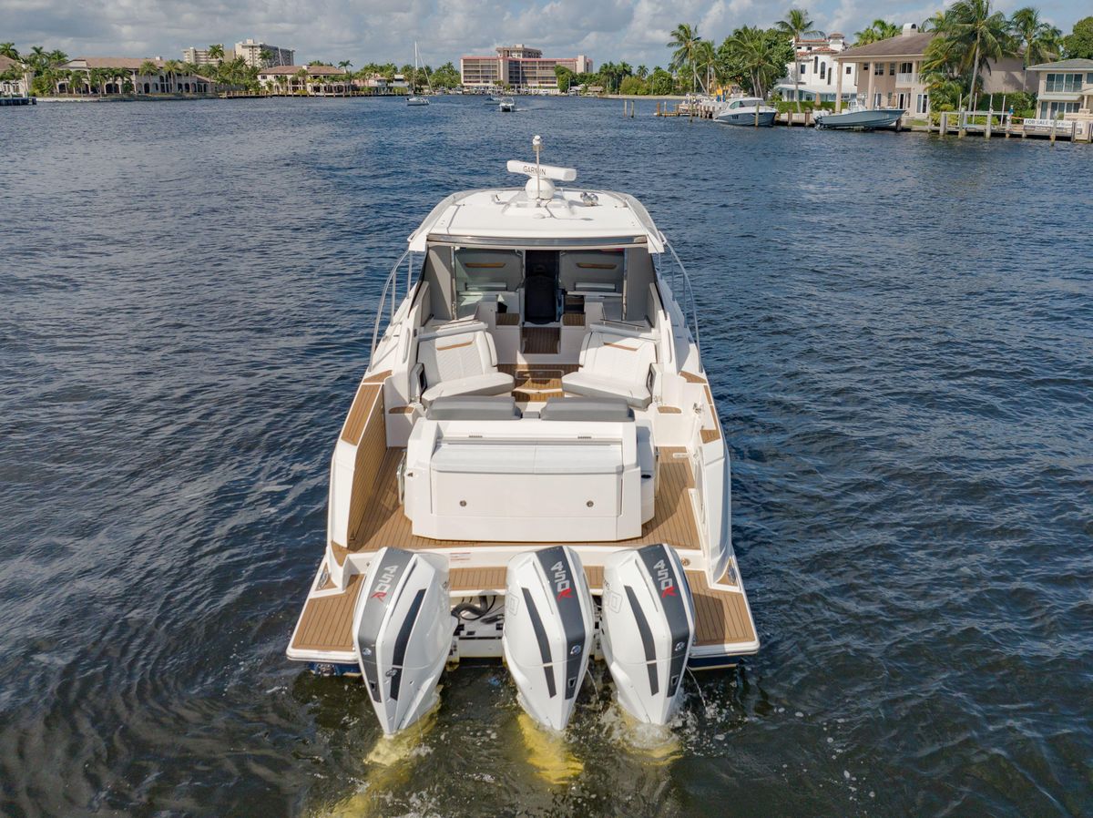 2021 Tiara Yachts 43 
