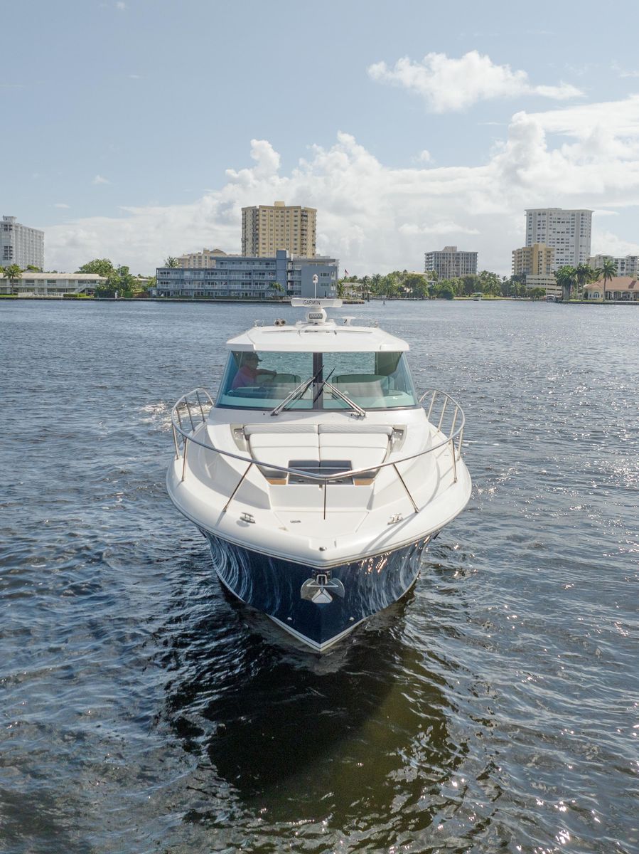 2021 Tiara Yachts 43 