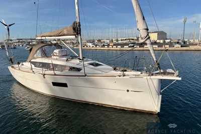 2019 Jeanneau Sun Odyssey 319