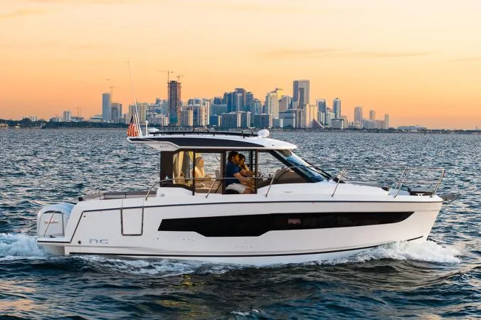  Yacht Photos Pics Manufacturer Provided Image