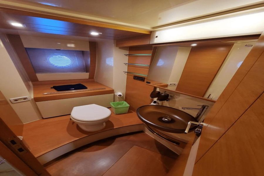 2014 Azimut 60 Flybridge