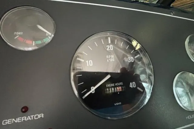 Ocean Cloud Yacht Photos Pics Dashboard of a 2001 Tiara Yachts 3500 Open showing RPM and engine hours.