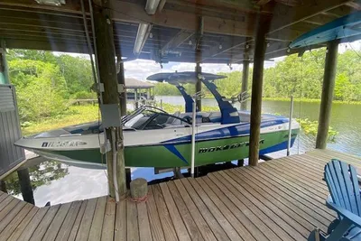 Malibu Wakesetter 25 LSV