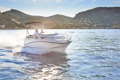 2025 Quicksilver Activ 505 Cabin
