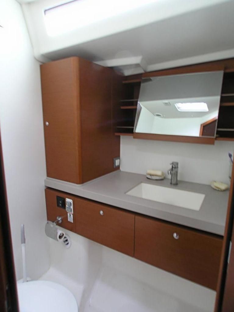 2019 Beneteau 51 