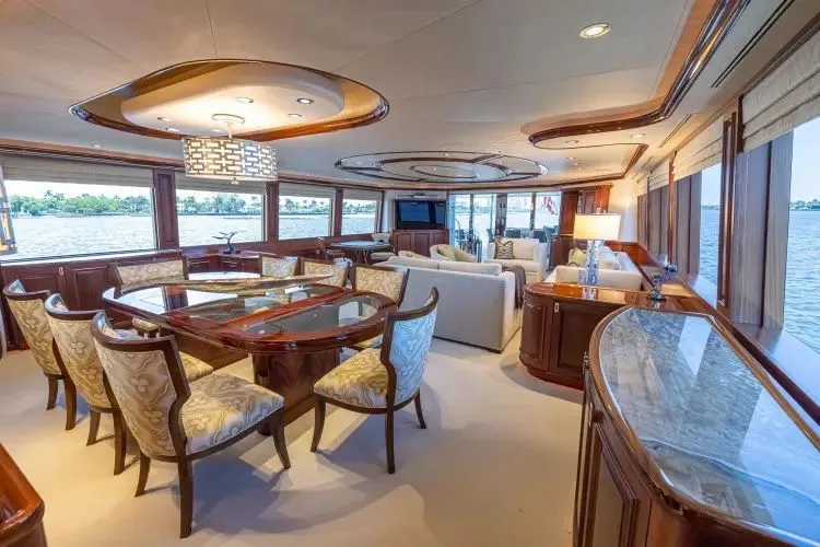 Seahawk Yacht Photos Pics 2014 Westport Motoryacht - Image 23
