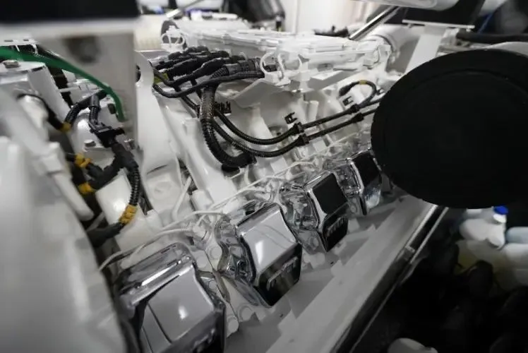 Seahawk Yacht Photos Pics 2014 Westport Motoryacht - Image 93