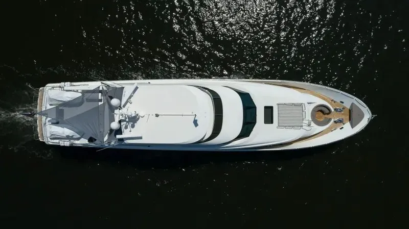 Seahawk Yacht Photos Pics 2014 Westport Motoryacht - Image 15