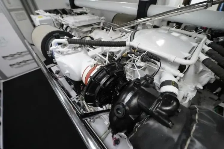 Seahawk Yacht Photos Pics 2014 Westport Motoryacht - Image 91