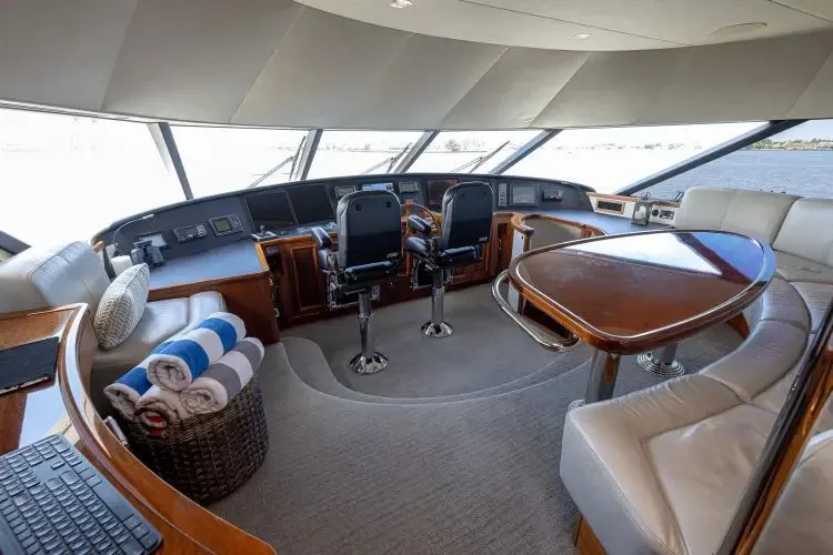 Seahawk Yacht Photos Pics 2014 Westport Motoryacht - Image 35