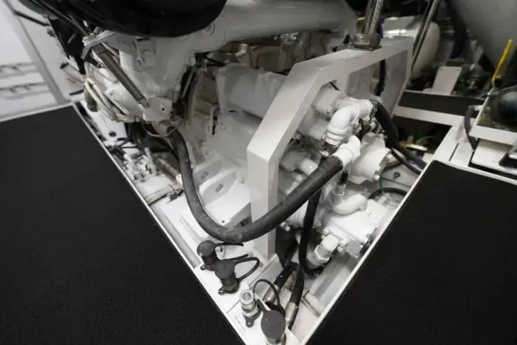 Seahawk Yacht Photos Pics 2014 Westport Motoryacht - Image 98