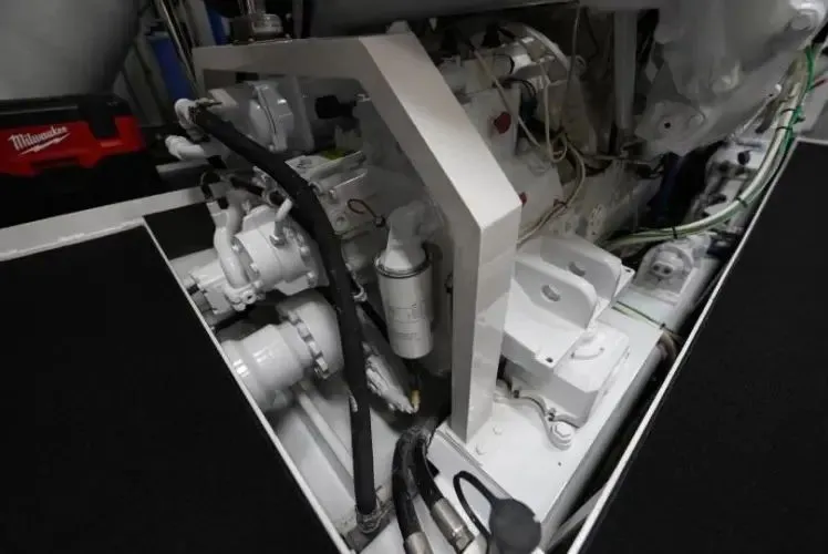 Seahawk Yacht Photos Pics 2014 Westport Motoryacht - Image 94